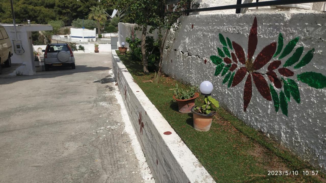 Meltemi Apartments Agia Marina  Ngoại thất bức ảnh
